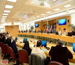 نشست مدیرعامل شرکت ملی صنایع پتروشیمی و کارکنان مدیریت طرح ها با حضور نمایندگان بازرسی کل کشور 23