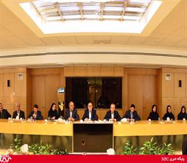 نشست معاون وزیر نفت در امور پتروشیمی با مدیر و کارکنان امور برنامه ریزی  وتوسعه شرکت ملی صنایع پتروشیمی 14