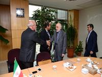 نشست هیئت اسپانیایی با مدیرعامل شرکت ملی صنایع پتروشیمی 3