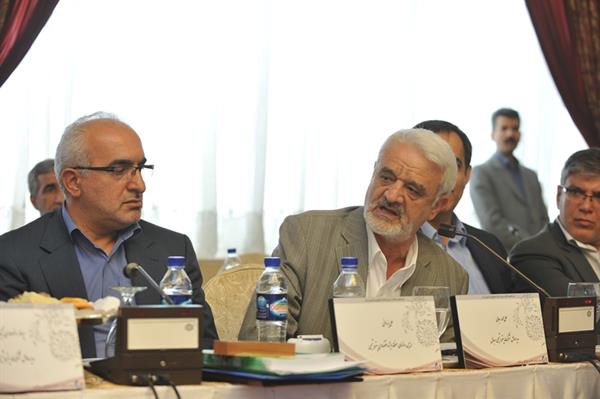 نوزدهمین نشست مدیران عامل مجتمع های تولید صنایع پتروشیمی  کشور با حضور وزیر نفت 1