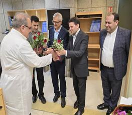 تقدیر از کادر درمان شرکت ملی صنایع پتروشیمی به مناسبت روز پرستار  5