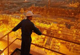 صنعت پتروشیمی جهان در چرخشی آرام / روایت گفت‌وگویی درباره آینده غول‌های پتروشیمی