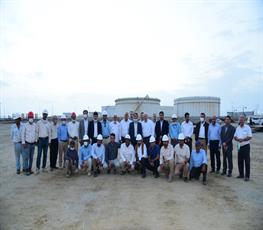 معاون وزیر نفت و مدیرعامل شرکت ملی صنایع پتروشیمی با سفر به چابهار از شهرک پتروشیمی مکران بازدید کرد 12