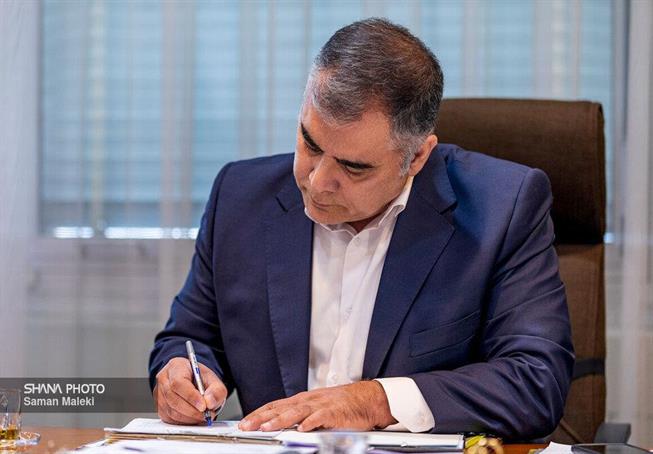 Oil Minister Highlights Sector’s Role in Countering External Pressures