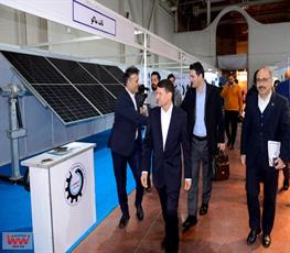 بازدید معاون وزیر نفت و مدیرعامل شرکت ملی صنایع پتروشیمی از نمایشگاه چرخه انرژی 11