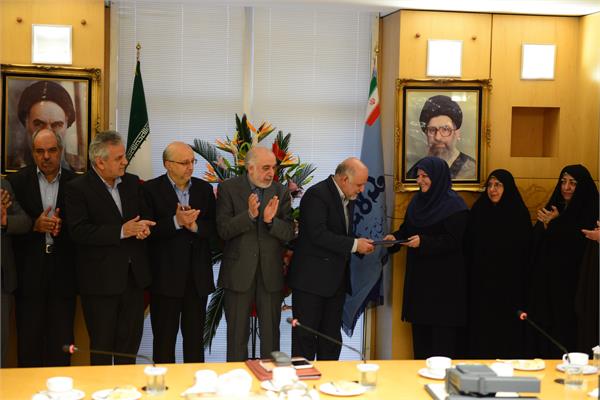 Amir Rashidimoghaddam 26