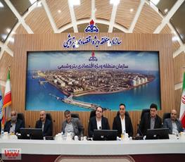 برگزاری میز خدمت در منطقه ویژه اقتصادی پتروشیمی با حضور مدیر منابع انسانی شرکت ملی صنایع پتروشیمی 5