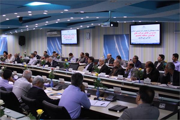 ششمین گردهمایی مدیران عامل شرکت های پتروشیمی منطقه ویژه اقتصادی ماهشهر  11