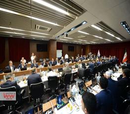 نشست مهندس شاهمیرزایی معاون وزیر نفت و مدیرعامل شرکت ملی صنایع پتروشیمی با مدیران شرکت پتروشیمی پارس 4