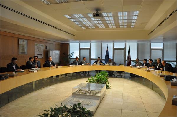 برگزاری جلسه هیات مدیره شرکت ملی صنایع پتروشیمی با حضور وزیر نفت 2