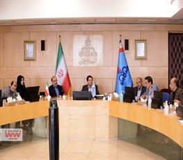 نشست هم اندیشی سرپرست شرکت ملی صنایع پتروشیمی با مدیران عامل هلدینگ ها و فعالان صنعت پتروشیمی 21