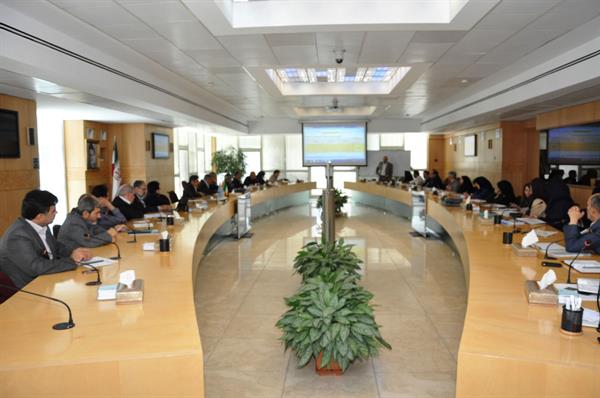 نهمین جلسه کمیته راهبری برنامه ریزی استراتژیک شرکت ملی صنایع پتروشیمی 10