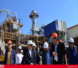 بازدید معاون وزیر نفت و مدیرعامل شرکت ملی صنایع پتروشیمی از  روند  پیشرفت طرح پالایش گاز بید بلند خلیج فارس  - 97/12/13 9