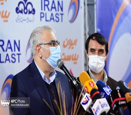 گفت و گوی وزیر نفت با خبرنگاران در پانزدهمین نمایشگاه بین المللی ایران پلاست (2) 5