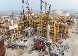 رکوردشکنی در نصب ۱۲۰۰ تن تجهیزات طرح پتروشیمی سیراف