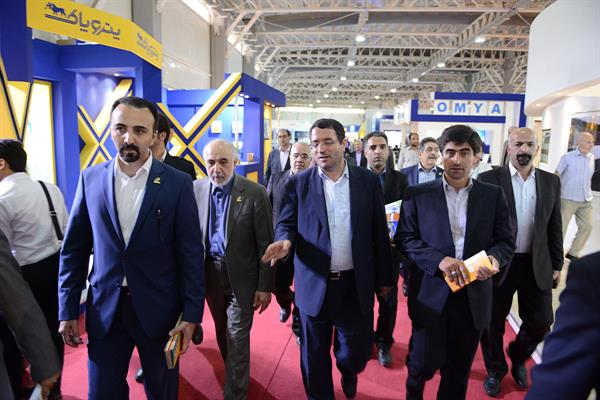 بازدید اعضای کمیسیون صنایع مجلس شورای اسلامی از ایران پلاست نهم 10