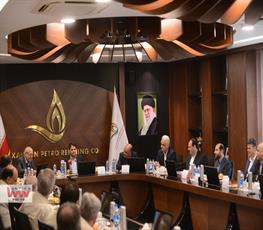 نشست بررسی روند پیشرفت طرح های پتروشیمی پتروپالایش کنگان با حضور معاون وزیر نفت در امور پتروشیمی 2