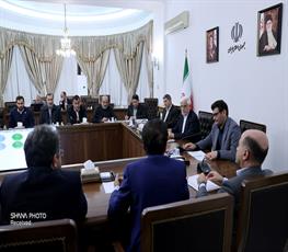 نشست معاون اول رئیس جمهور با مدیران شرکت های پتروشیمی 13