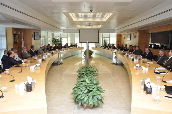 نشست مدیران عامل منطقه عسلویه با مدیرعامل شرکت ملی صنایع پتروشیمی 3