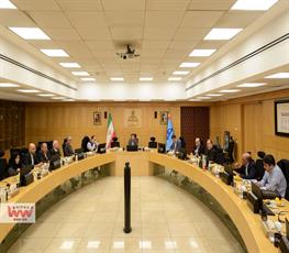 نشست هم اندیشی شصت سالگی صنعت پتروشیمی با حضور معاون وزیر نفت و مدیرعامل شرکت ملی صنایع پتروشیمی 15