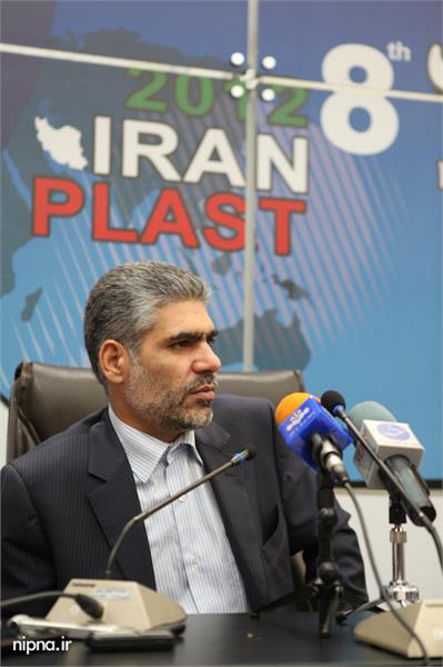 نشست خبری مهندس بیات، مدیرعامل شرکت ملی صنایع پتروشیمی در حاشیه نمایشگاه ایران پلاست 2