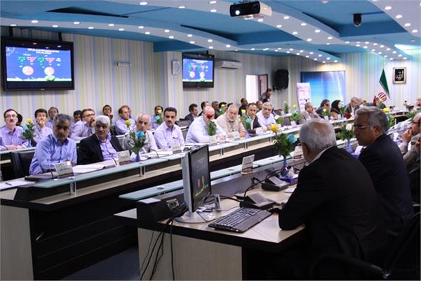 ششمین گردهمایی مدیران عامل شرکت های پتروشیمی منطقه ویژه اقتصادی ماهشهر  10