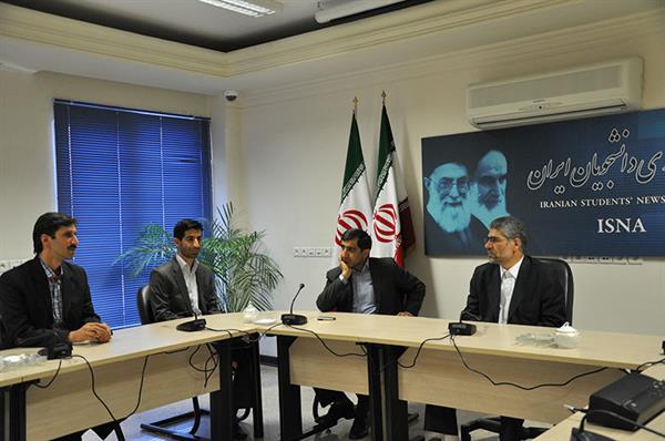 بازدید معاون وزیر نفت و مدیرعامل شرکت ملی صنایع پتروشیمی از خبرگزاری ایسنا 9