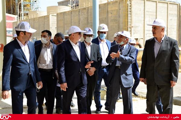 بازدید معاون وزیر نفت و مدیر عامل شرکت ملی صنایع پتروشیمی از پتروشیمی شیراز
