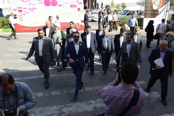 بازدید اعضای کمیسیون صنایع مجلس شورای اسلامی از ایران پلاست نهم 12