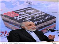 نشست خبری مهندس شعری مقدم در حاشیه نمایشگاه نفت، گاز و پتروشیمی 11