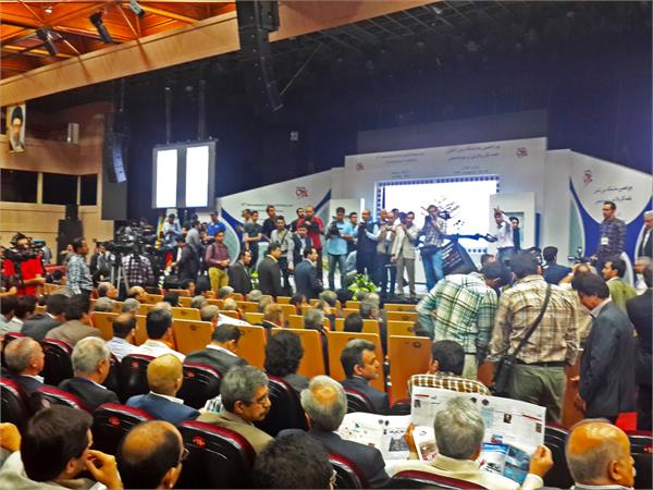 نخستین روز نوزدهمین نمایشگاه بین المللی نفت، گاز، پالایش و پتروشیمی 1