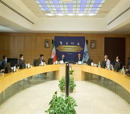 سومین نشست هم اندیشی بررسی الزامات قانونی شرکت های توسعه ای 1