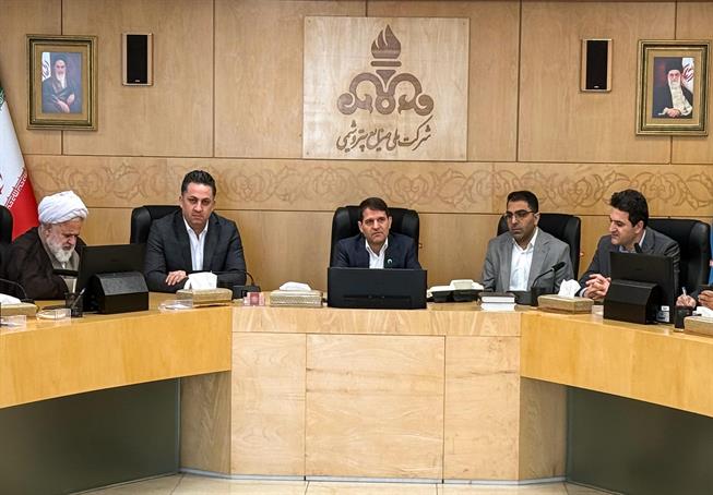 ظرفیت‌های صنعت پتروشیمی باید با هم‌افزایی به سرمایه اجتماعی تبدیل شود