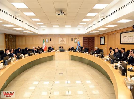 فصل جدیدی از همکاری صنعت و دانشگاه کلید خورد: برنامه‌ریزی برای تامین نیازهای صنایع داروئی کشور