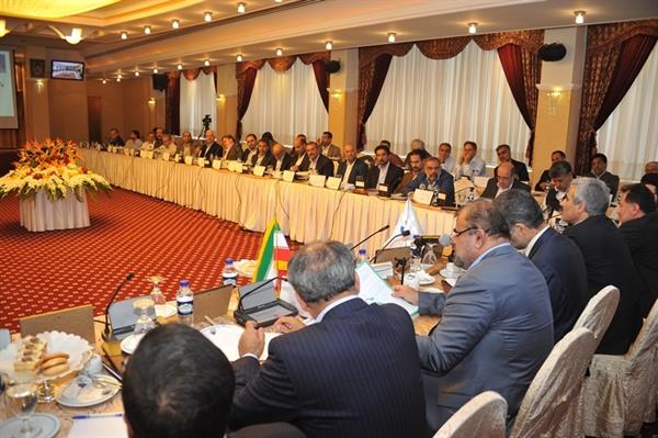 نوزدهمین نشست مدیران عامل مجتمع های تولید صنایع پتروشیمی  کشور با حضور وزیر نفت 20