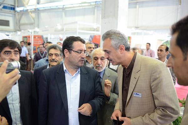 بازدید اعضای کمیسیون صنایع مجلس شورای اسلامی از ایران پلاست نهم 13