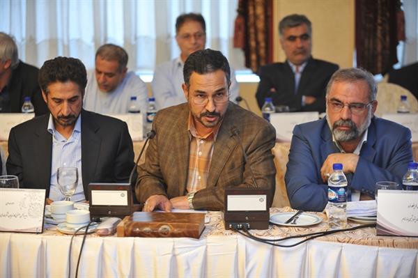 نوزدهمین نشست مدیران عامل مجتمع های تولید صنایع پتروشیمی  کشور با حضور وزیر نفت 11