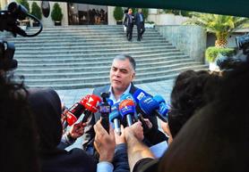 Oil Minister: Industry Workers Loyal; Sales Continue