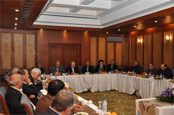 بیست و دومین نشست مدیران عامل شرکت های تولیدی پتروشیمی در شیراز 5