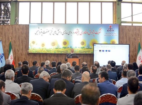 مدیرعامل شرکت پژوهش و فناوری پتروشیمی تاکید کرد: توسعه پایدار صنعت پتروشیمی با تکیه بر پژوهش و فناوری