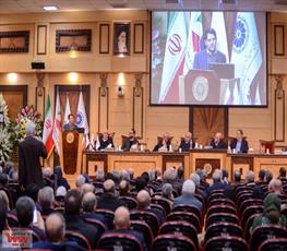 آیین بزرگداشت محمدرضا نعمت زاده به همت اتحادیه صادرکنندگان فرآورده های نفت، گاز و پتروشیمی برگزار شد 17