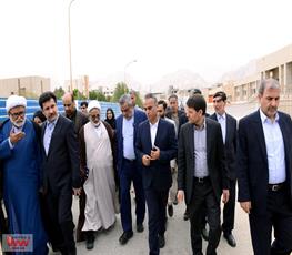 بازدید مدیرعامل شرکت ملی صنایع پتروشیمی از بیمارستان در شهرستان ماهشهر 9