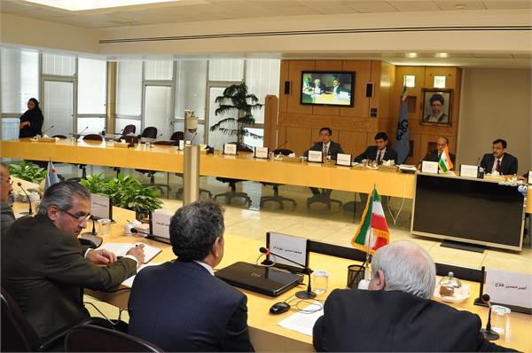 نشست مشترک مهندس پیوندی با مدیران نفت و گاز هند 4