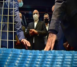 بازدید معاون وزیر نفت و مدیرعامل شرکت ملی صنایع پتروشیمی در آخرین روز از نمایشگاه صنعت نفت از سالنهای 8و9 و31