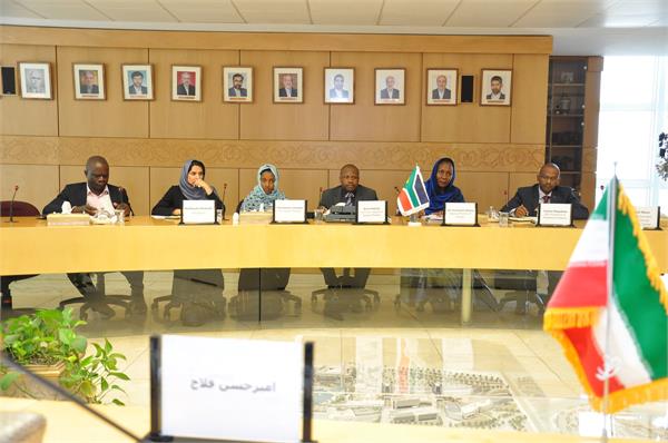 دیدار هیئت اعزامی کشور آفریقای جنوبی با مدیرعامل شرکت ملی صنایع پتروشیمی 1