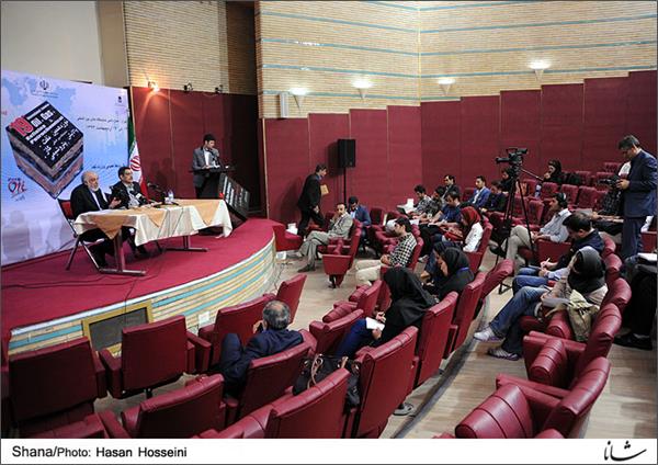 نشست خبری مهندس شعری مقدم در حاشیه نمایشگاه نفت، گاز و پتروشیمی 9