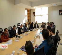 نشست تخصصی راهکارهای استفاده از SNG در صنعت پتروشیمی با حضور معاون وزیر نفت و مدیرعامل شرکت ملی صنایع پتروشیمی 12