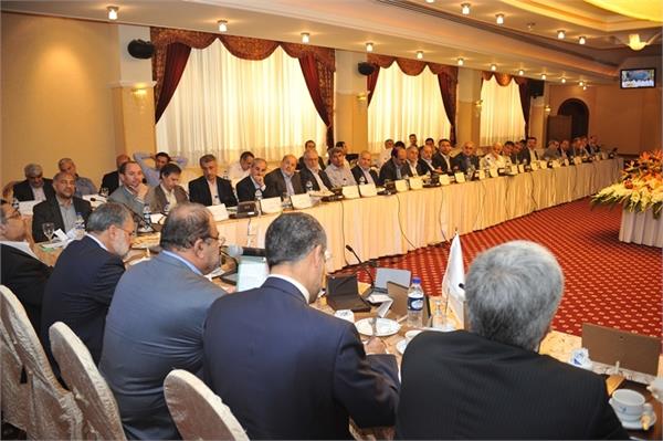 نوزدهمین نشست مدیران عامل مجتمع های تولید صنایع پتروشیمی  کشور با حضور وزیر نفت 21