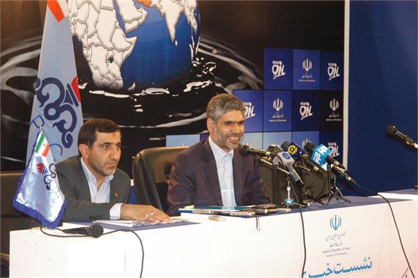 نشست خبری مهندس بیات در نمایشگاه هفدهم نفت، گاز، پالایش و پتروشیمی 6