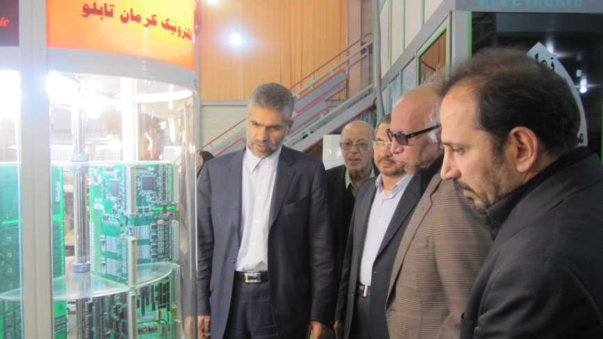 بازدید مدیرعامل شرکت ملی صنایع پتروشیمی از طرح های صنایع تکمیلی پتروشیمی در استان کرمان 6